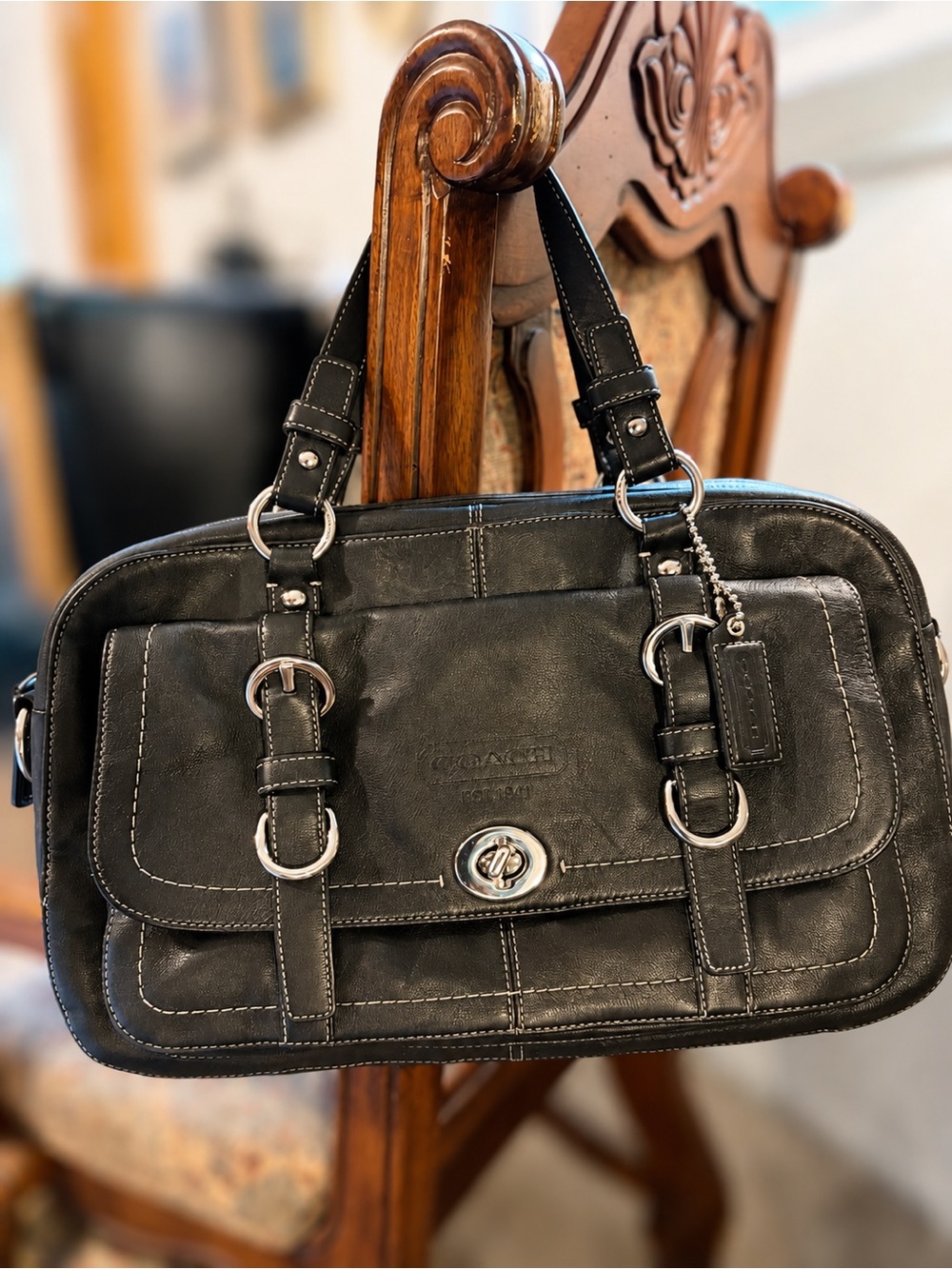 Coach Chelsea Black Turn-lock  Satchel Crossbody Purse  EUC